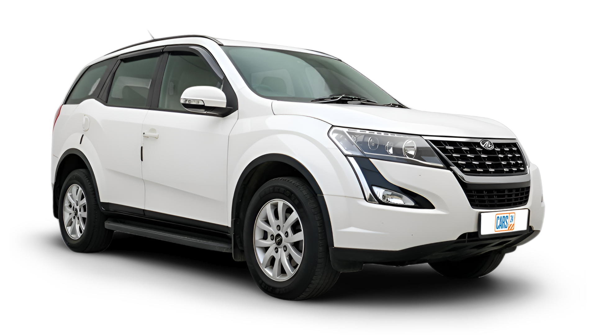 Mahindra XUV500-img